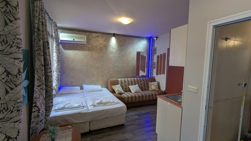 Compact studio with indoor pool near Cacao Beach 10 Flat Manager Booking