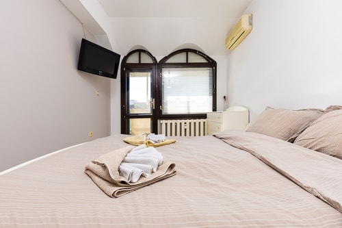 Great Studio 6 Flat Manager Booking
