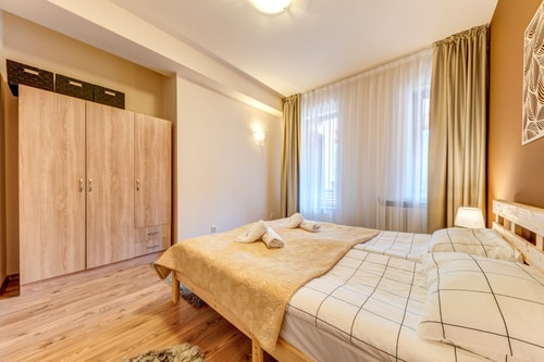 Cosy 1BD Apt w/ Free Parking and Balcony 16 Flat Manager Booking