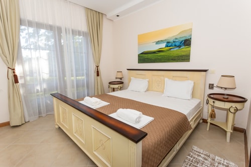 Thracian Cliffs Golf & Beach Resort - Private Home 1 Flat Manager Booking