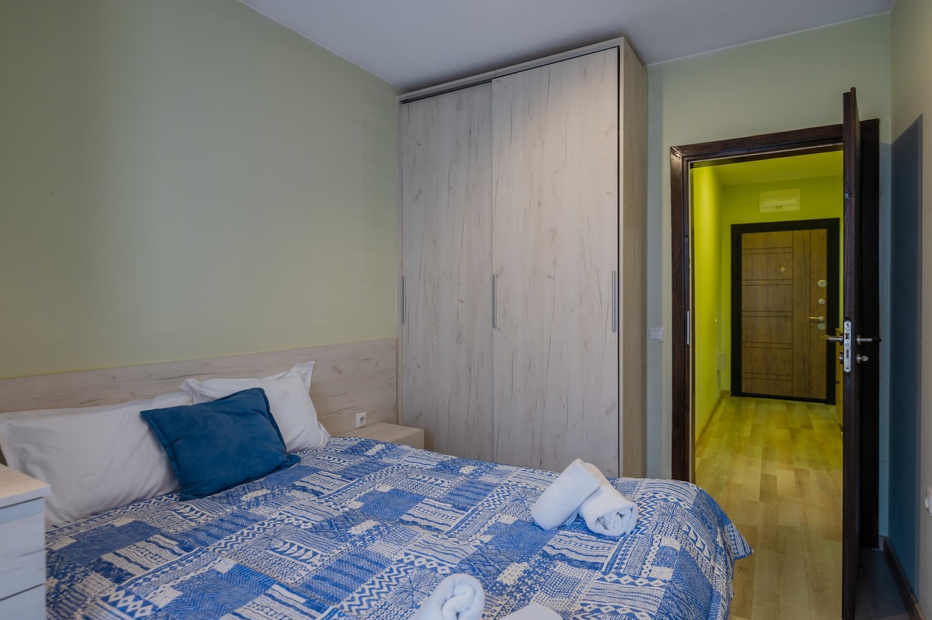 Intelligent Elephant Home - 1BDR Apartment 3 Flat Manager Booking
