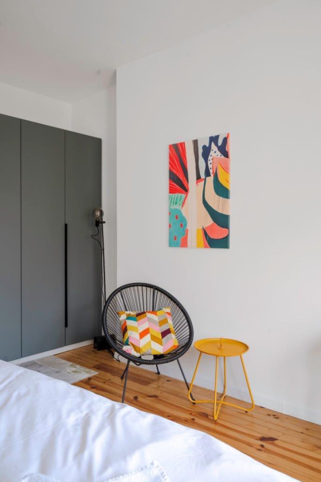 Luminous Central Retreat: Spacious 2BD Apartment 22 Flat Manager Booking