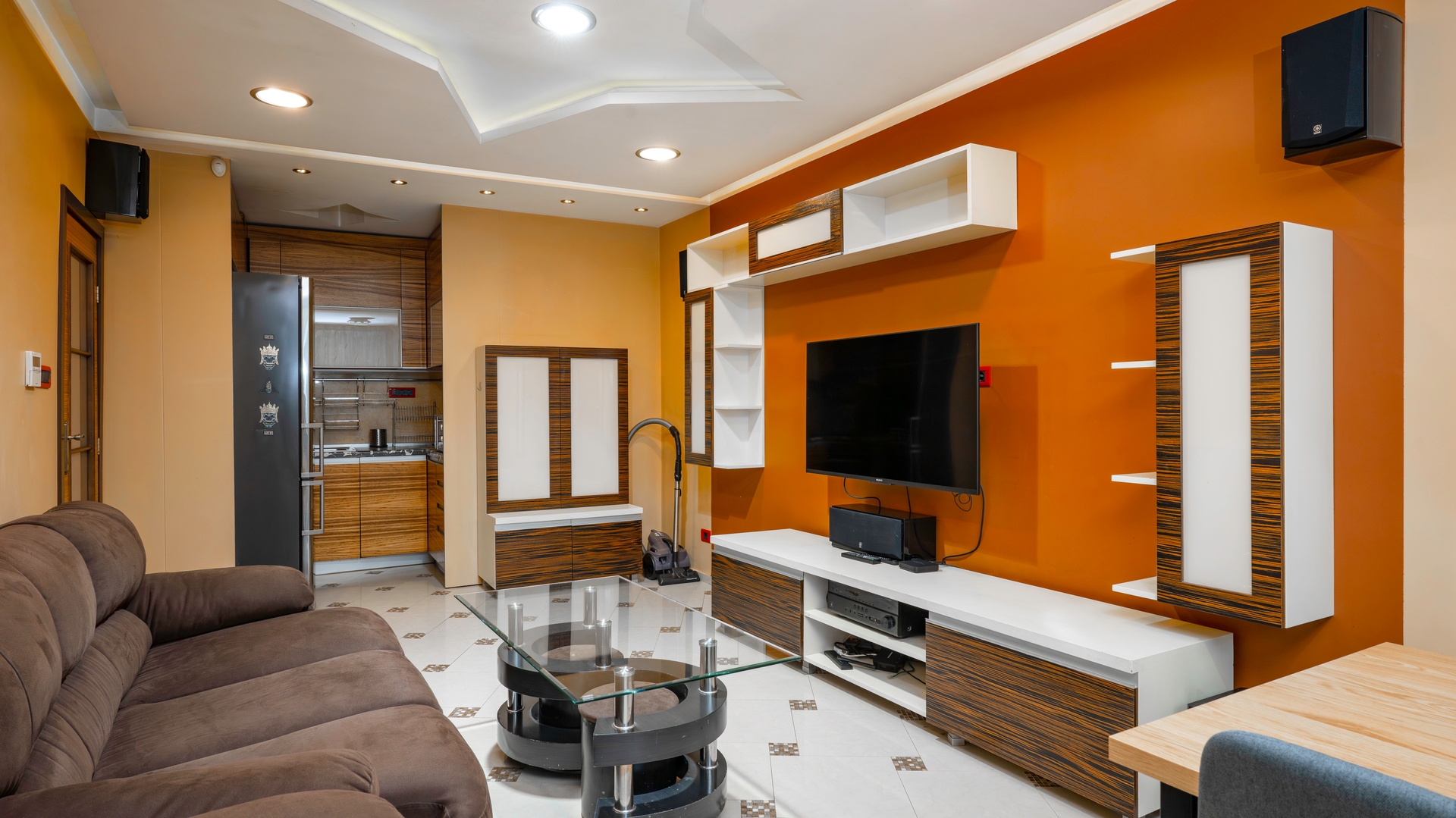 Central 1BD Apartment Next to Women's Market 4 Flat Manager Booking