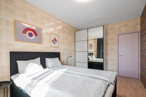Urban Elegance at Its Finest Stylish 1-BD Flat 1 Flat Manager Booking