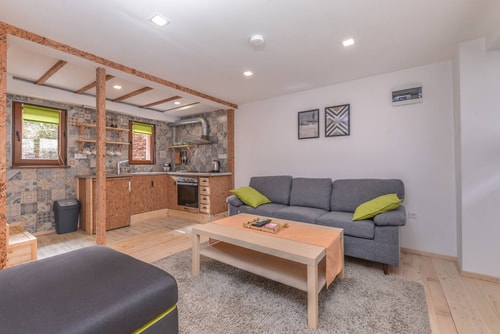 NEW Serdika Apartment | 2-BDR Artistic Maisonette 7 Flat Manager Booking