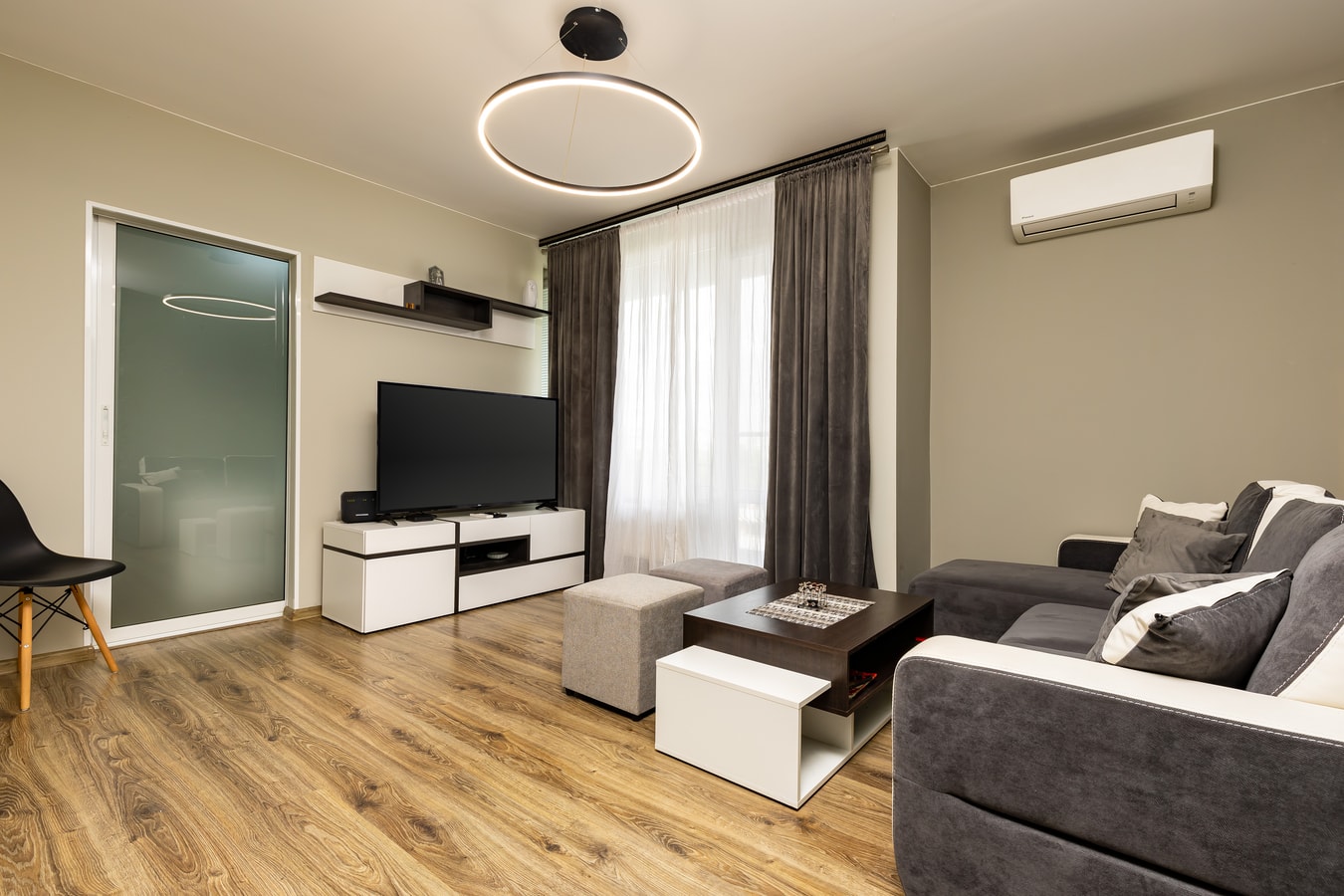 PLOVDIV Petar Bulgaria · 1BD Flat in Plovdiv - 25 min Walk from the Centre 4 Flat Manager Booking