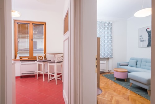 Designer, Business, Central, 1BDR Apartment 15 Flat Manager Booking