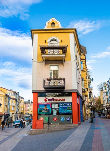 1BD Apartment with a Cute Balcony in Kapana 25 Flat Manager Booking