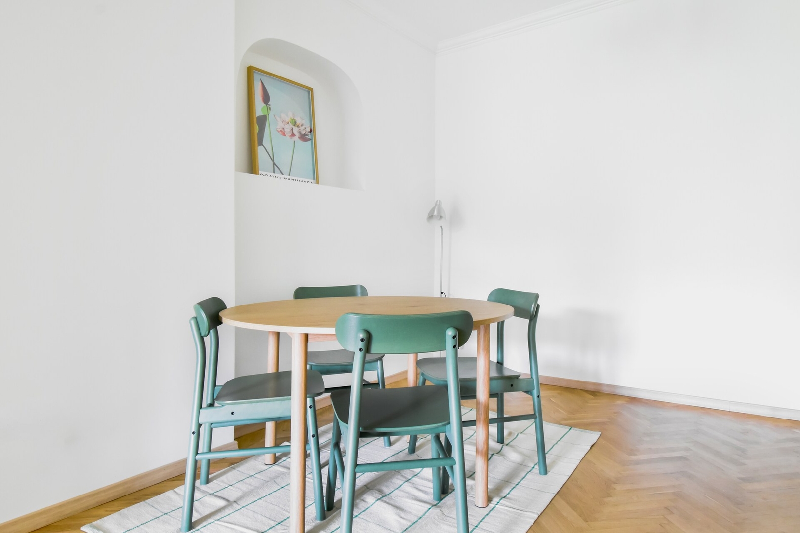 Scandinavian Charm - Central 1BD with Desk 13 Flat Manager Booking