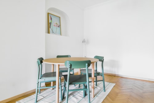 Scandinavian Charm - Central 1BD with Desk 13 Flat Manager Booking