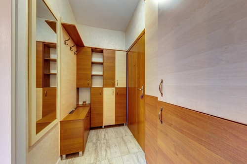 Bright retreat with Balcony & Mountain Views 17 Flat Manager Booking