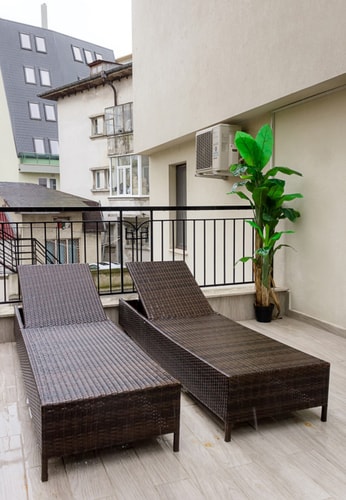 Center оf Varna: 1BD  with terrace & desk 19 Flat Manager Booking