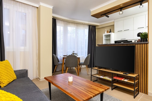 Central Chic 1BD Apt Near Kapana 8 Flat Manager Booking