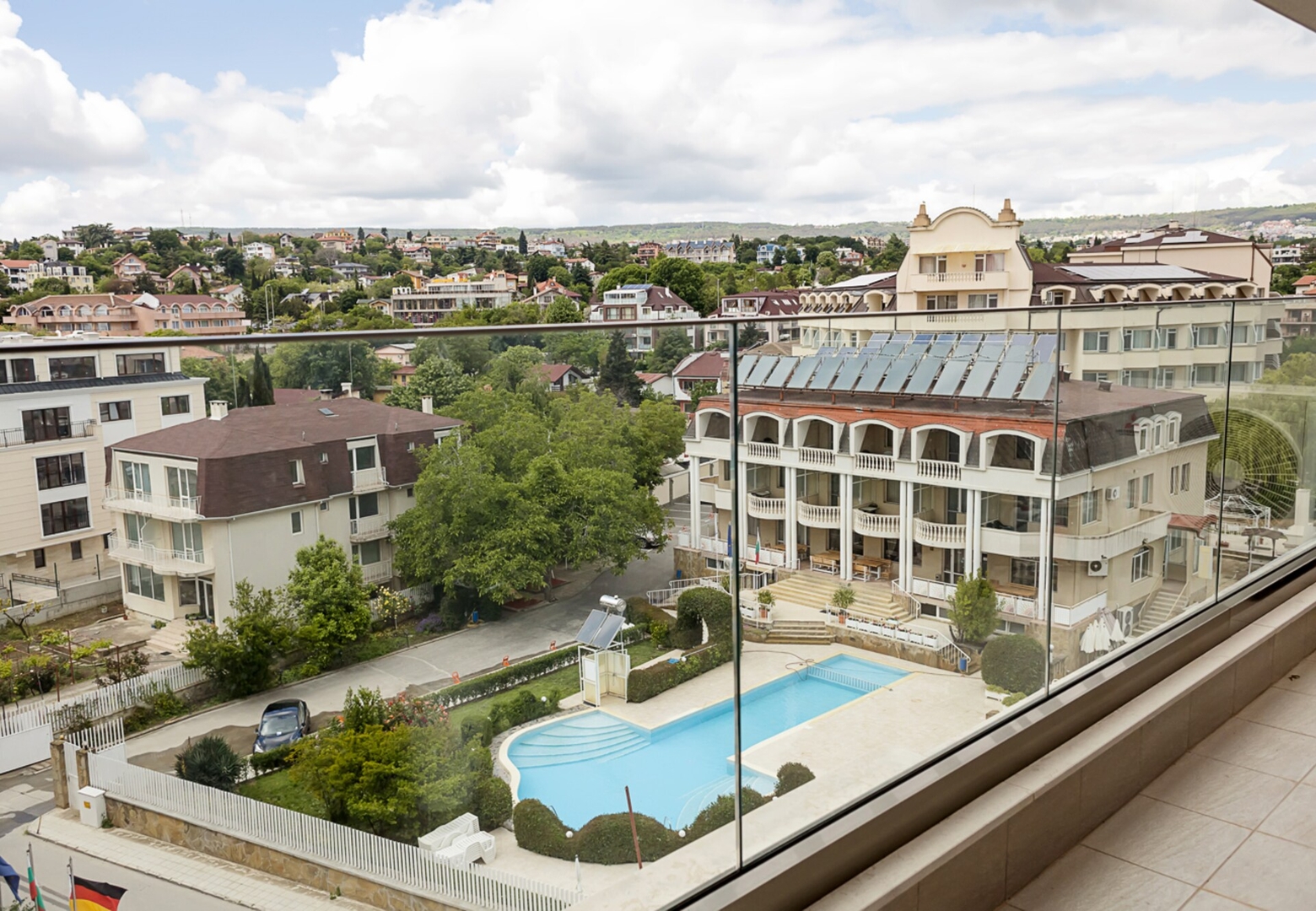 Chic 1BD Flat in St Constantine & Helena Complex 15 Flat Manager Booking