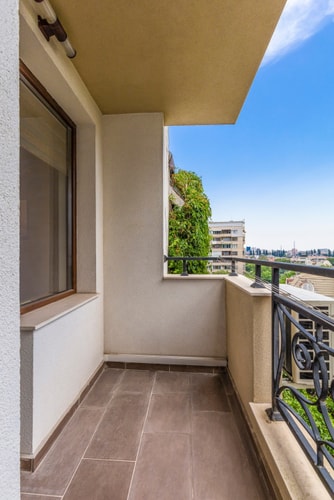 1BD Flat with a lovely terrace in the city centre 16 Flat Manager Booking
