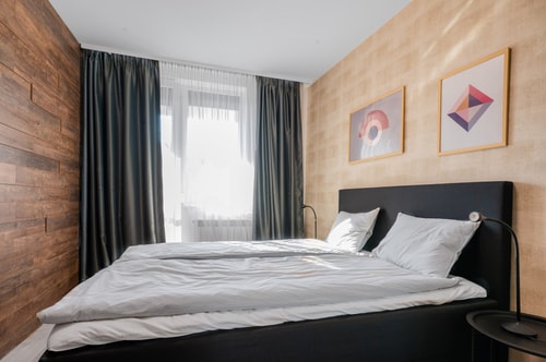 Urban Elegance at Its Finest Stylish 1-BD Flat 9 Flat Manager Booking