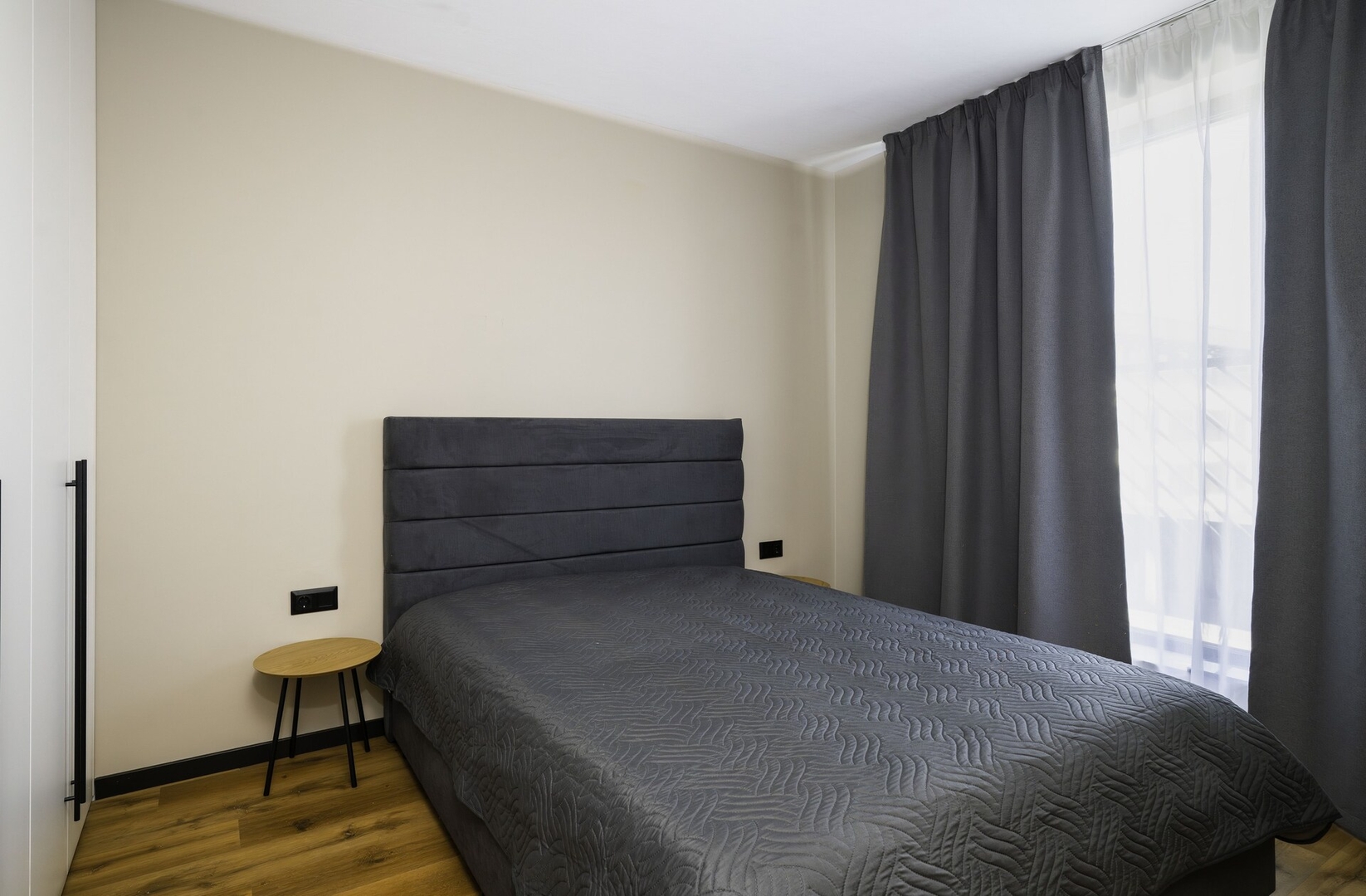 Aviva Living - 2BD Apartment With Free Parking 3 Flat Manager Booking