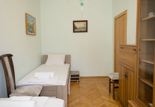 Sunny 2-Bedroom Flat near Sea Garden|Chayka, Varna 24 Flat Manager Booking
