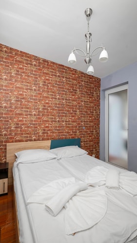 Central Cozy 1BD Compact Chic Living 12 Flat Manager Booking