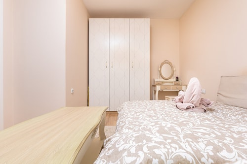 Bright & Cozy 1BD Flat with a Terrace and Parking 6 Flat Manager Booking