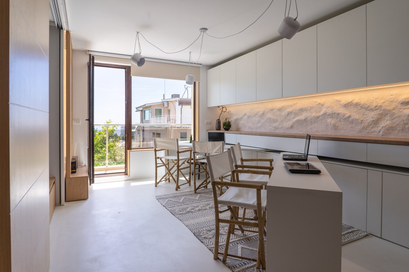 Smartly Designed Flat with Balcony & Parking 4 Flat Manager Booking