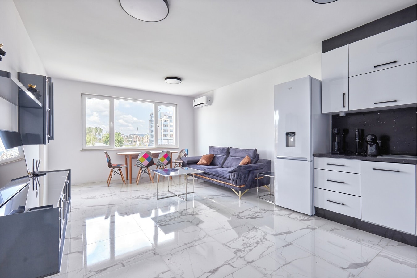 Sunny Seaside Retreat: 2BD Apartment in Nesebar 4 Flat Manager Booking