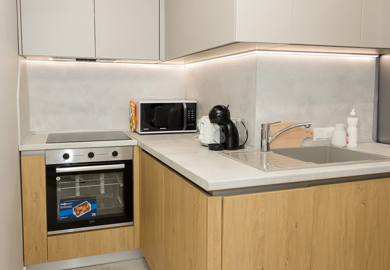 Sea Garden Varna - 2BD Flats with Desk & Balcony 5 Flat Manager Booking