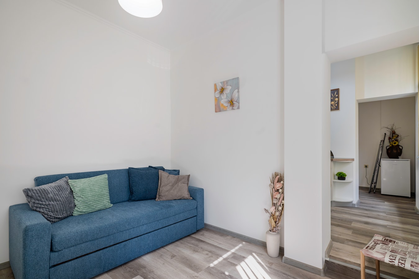 Central 1BD Next to Womens Market and Sofia's Gems Flat Manager Booking
