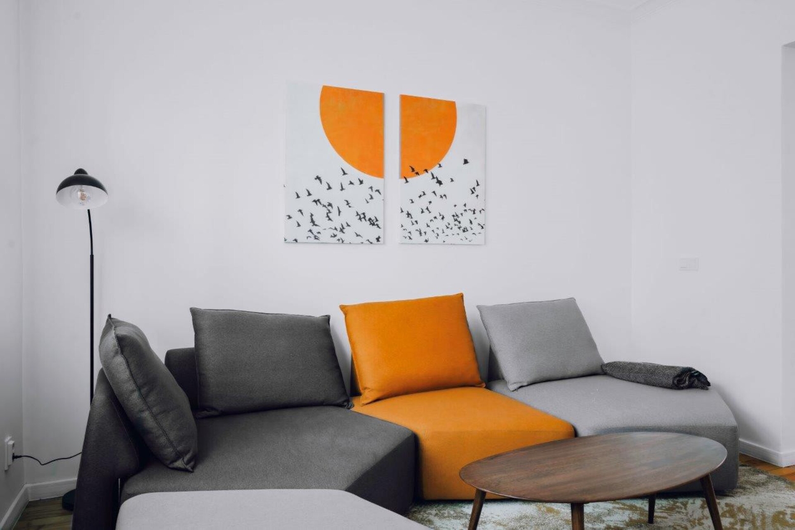 Luminous Central Retreat: Spacious 2BD Apartment 14 Flat Manager Booking