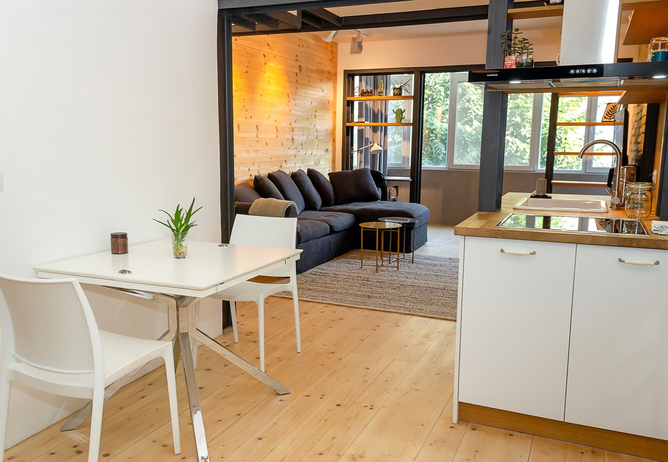 Bright & Spacious Apartment with a Charming Balcon 1 Flat Manager Booking