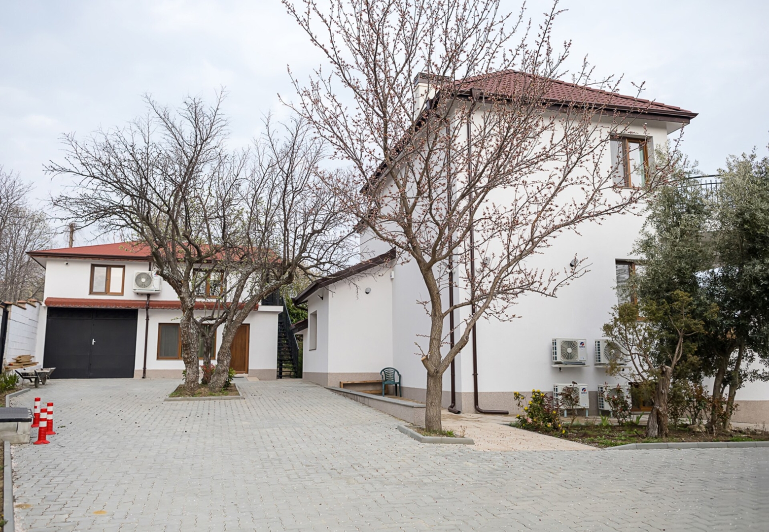 Private Villa with 5BD, Pool & Stunning Sea Views 47 Flat Manager Booking
