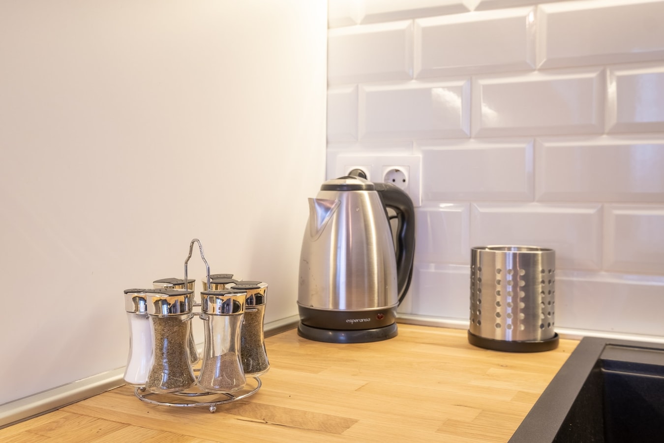 Designer & Cozy 2BD Flat In the city center 15 Flat Manager Booking