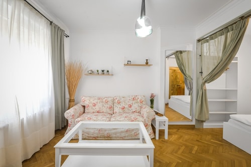 Floral Studio in the Heart of the City 2 Flat Manager Booking