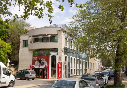 Cozy 1BD Apartment with a Spacious Terrace 37 Flat Manager Booking