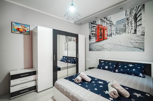 Feel Right at Home: Bright and Modern Apartment 3 Flat Manager Booking