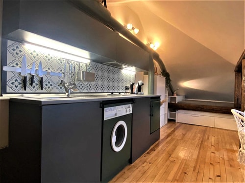 Sky-View Studio with Cozy Boho Vibes 2 Flat Manager Booking