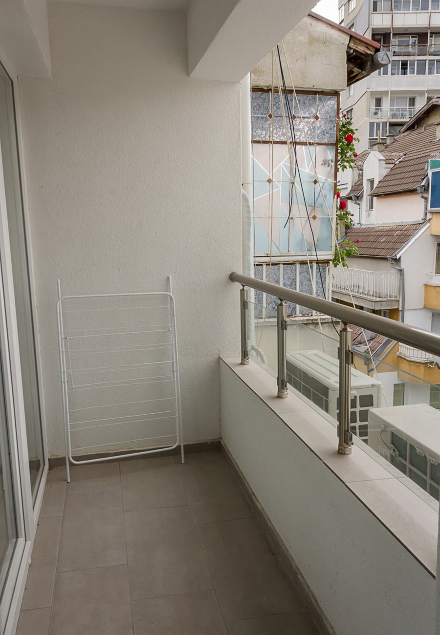Sea Garden Varna - 2BD Flats with Desk & Balcony 18 Flat Manager Booking