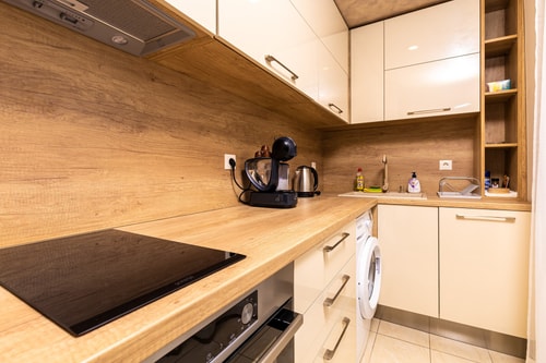 Sunny 1BD Apartment in OLD TOWN 8 Flat Manager Booking