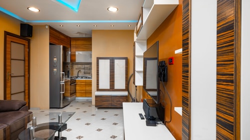 Valeri Pirotska 1BD · Central 1BD Apartment Next to Women's Market 5 Flat Manager Booking