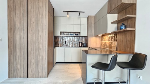 Bright Urban Stay with Parking 1 Flat Manager Booking