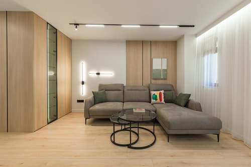 Modern Apartment in Top Center | Steps from Beach 2 Flat Manager Booking