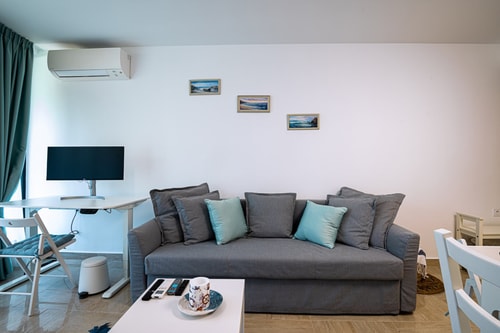 Stylish 1-BD Apartment St. Constantine and Helena 2 Flat Manager Booking