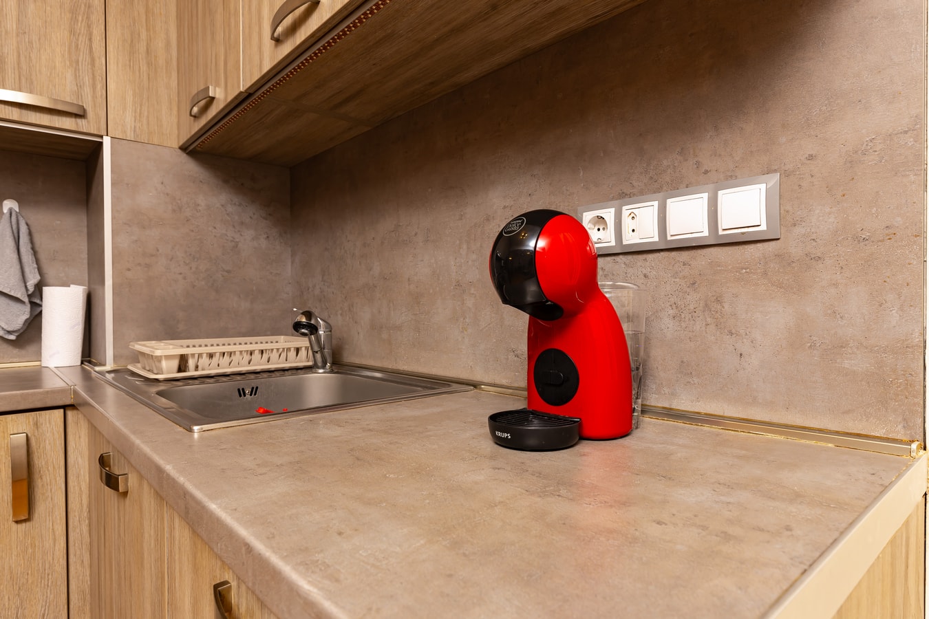 GLORIOUS - 2-Bedroom apartment near Youth Hill 6 Flat Manager Booking