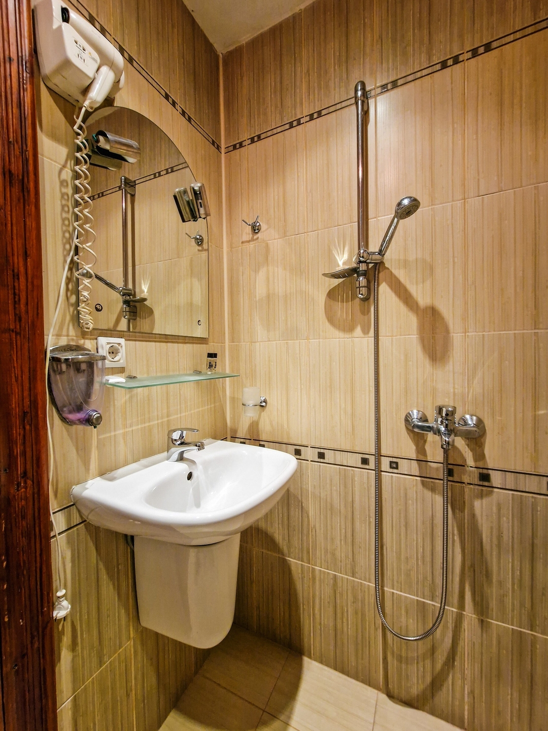 8BD Retreat in Bansko: Comfort & Mountain Charm 57 Flat Manager Booking