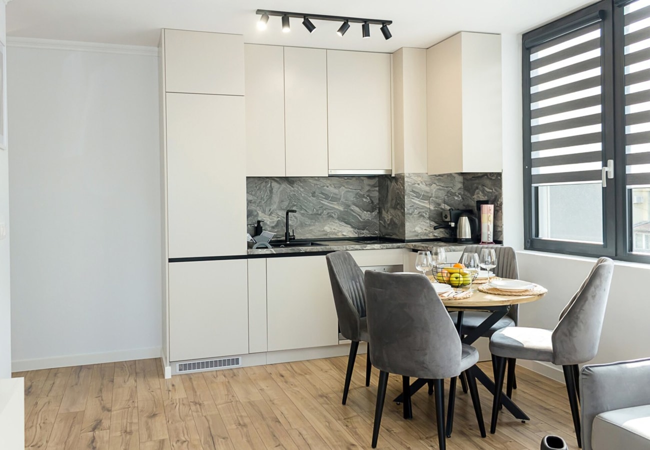 Chic Retreat in Varna's Fifth Element 7 Flat Manager Booking