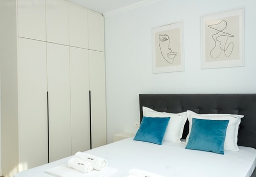 Chic Retreat in Varna's Fifth Element 12 Flat Manager Booking