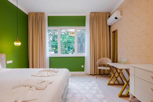 Central Stylish Suite & Studio with Shared Terrace 13 Flat Manager Booking
