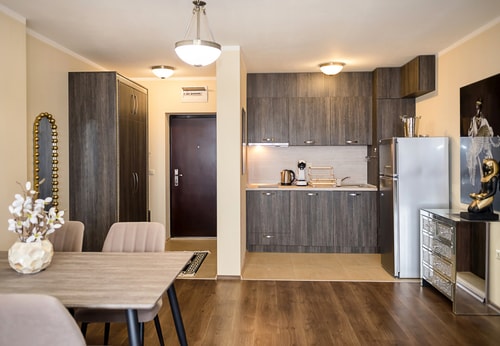 Elegant Apartment with Balcony in Argisht Palace 13 Flat Manager Booking