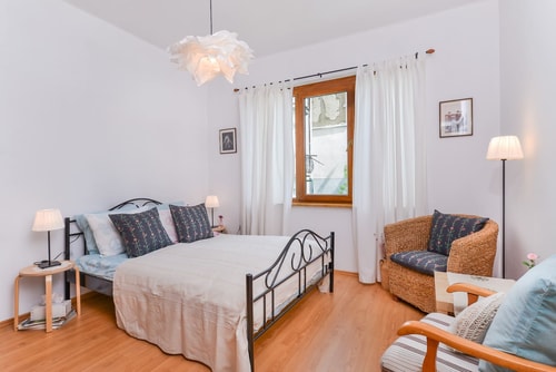 Ivana Grafa 1BD · Shik & Chic One Bedroom Central Apartment 0 Flat Manager Booking