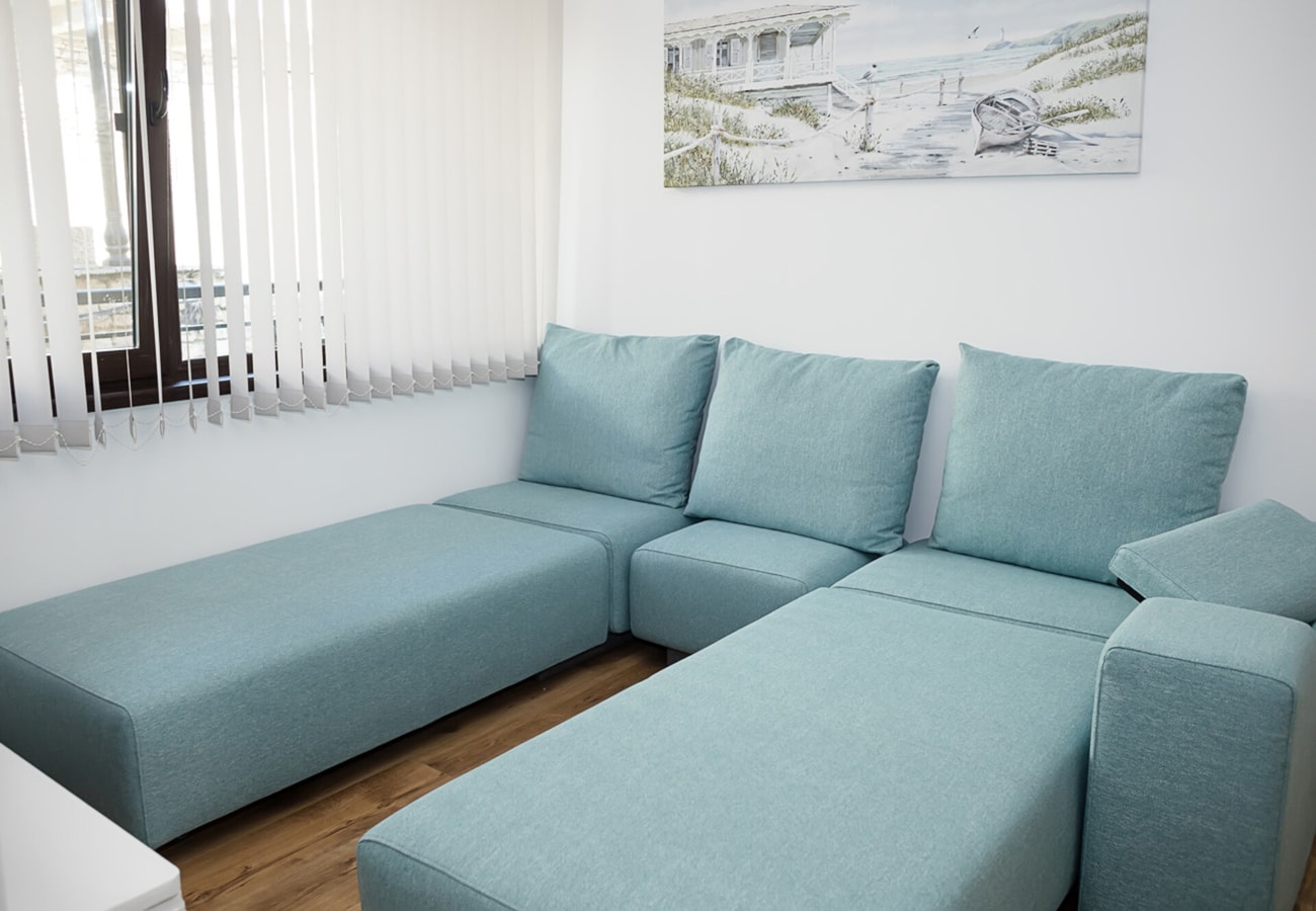 Cozy Seaside Escape – in Central Balchik 10 Flat Manager Booking